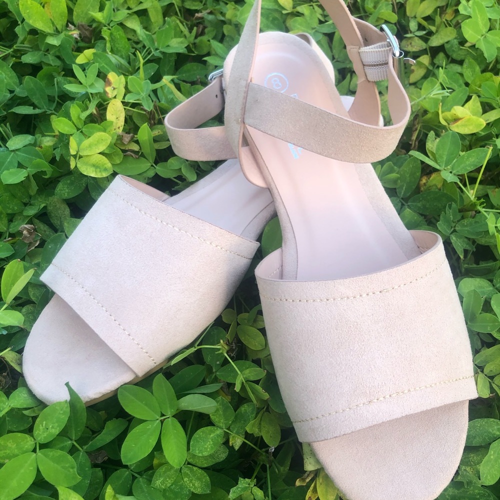Rouge Nude Womens Sandals 8